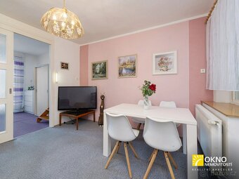 Rodinný dům s garáží a menší zahradou - 2