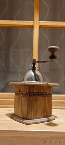 Mlýnek na kávu. - 2