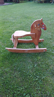 Dřevěný houpací koník/kůň - 2