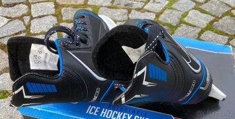 Chlapecké lední brusle Crowned vel. 32-35 - 2