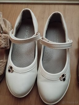 Dívčí sandále 28 - 2