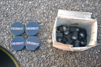 Sada obutých zimní Alu kol na Volvo/Ford -  205/60R16 - 2