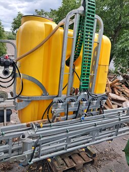 Nesený postřikovač - 2