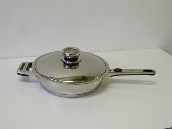 Značková pánev BERGHOFF 24 cm - 2