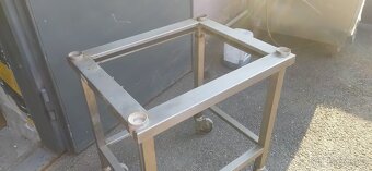 Podstavec pod konvektomat - 2