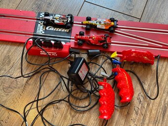 Autodráha Carrera digitál 143 pole position - 2