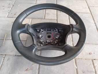 Volant Peugeot 607 - 2