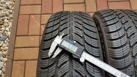 185/60 R15 zimní pneumatiky SAVA 4ks rok 2021 cca 5mm - 2