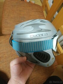 Lyžařská helma- přilba - 2