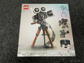 LEGO® Disney™ 43230 Kamera na počest Walta Disneyho - 2
