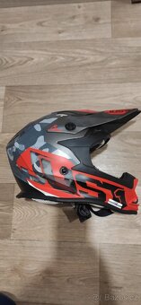 PRODÁM DĚTSKOU MOTOKROSOVOU HELMU - 2