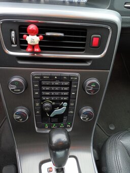 Volvo V60 - 2