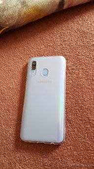 Samsung Galaxy A40 - 2