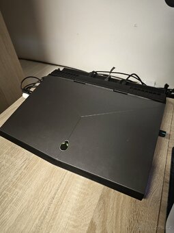 HERNÍ NOTEBOOK ALIENWARE 15R3 - 2