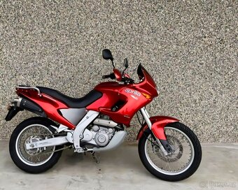 Aprilia Pegasos 650 Cube - 2