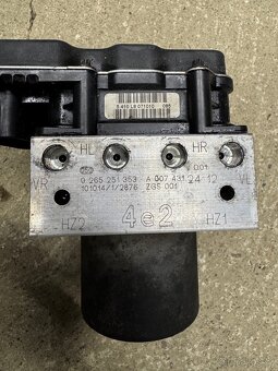 Jednotka ABS Mercedes-Benz Vito/Viano W639 - 2