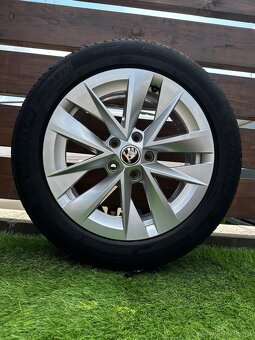 Alu kola 5x112 r17 s letnim pneu (4o) - 2