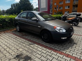 Auto hyundai - 2