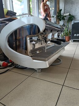 Nuova Simonelli Aurelia II Wave Volumetric LED 2GR – BÍLÁ - 2