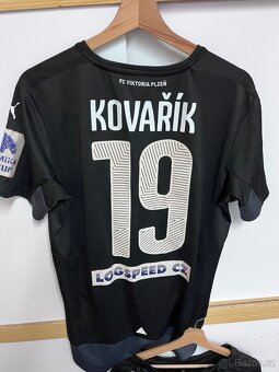 Dres sada Viktoria Plzeň Jan Kovařík originál hraný - 2