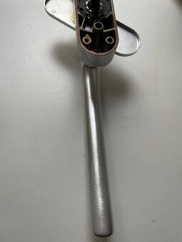 Klika s převodovkou, pro výklopně-posuvné dveře a okna. - 2