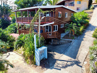 Two Story Wooden Home Czech Village, Roatan - 2