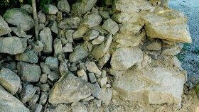 kameny ze staré zdi - 2
