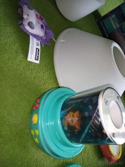 Kolotoč nad postýlku - 2