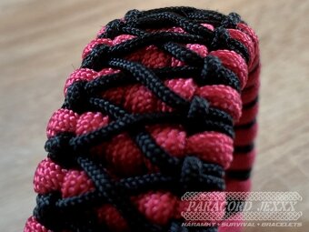 Paracord náramek (19 cm) burgundy - black - 2