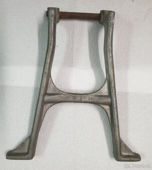 Hlavní stojan Jawetta - 2