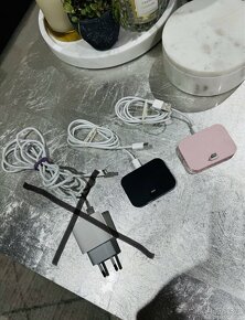 stojánky/nabijecky na apple iPhone - 2