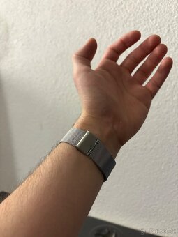 Minimalistické černé hodinky - 2