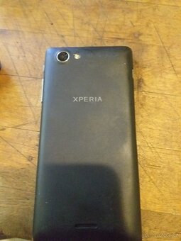 Prodám Sony Ixperia - 2
