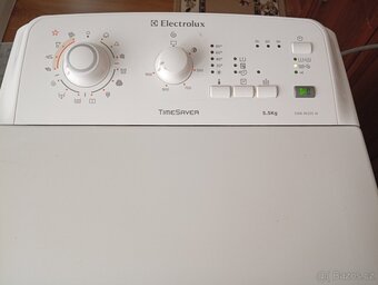 Vrchem Plněna Pračka Electrolux 5,5 KG - 2