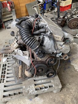 Plně funkční motor Volkswagen VR6 - 2