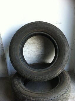 Celoroční Pneu 215/60R15 - 2