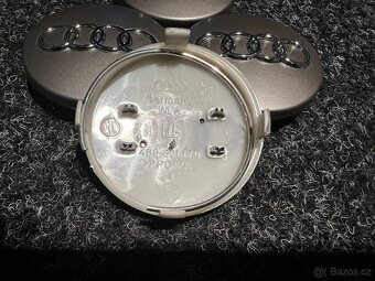 Středové krytky Audi 60mm stříbrné - 2
