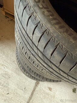Pneu Bridgestone 235/50 R21 101W - 2