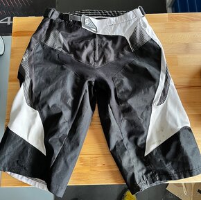 Sjezdové kraťasy SCOTT vel. XXL (38) - 2