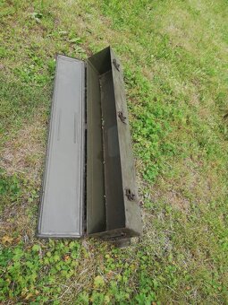 Vojenská plechová bedna na munici - 2