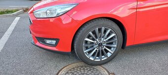 Ford Focus 1.5 TDCi 88 kW, 2016, červená, 99 7xx km - 2