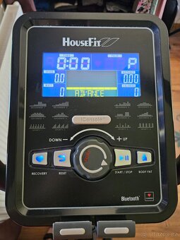 Eliptický trenažér HouseFit - 2