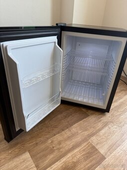 Malá lednice GUZZANTI GZ 44 za půlku - 2