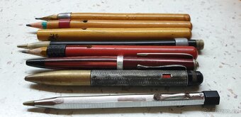 STARÉ TUŽKY, NÁSADKY A MECHANICKÁ PENTILKA V CHROMU - 2