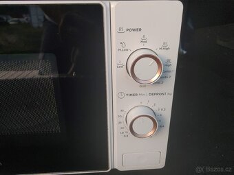 Mikrovlnná trouba Midea - 2