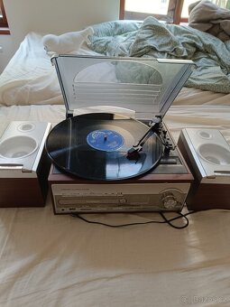 Gramofon s bedýnkama - 2