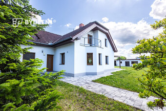 Prodej rodinného domu 260 m² s pozemkem 2122m² - 2