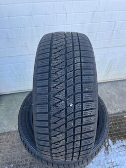225/50 R18 KUMHO zimní pneu - 2