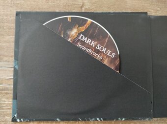 Dark Souls Artbook + soundtrack + bonus DVD - 2