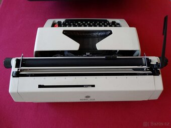 PSACÍ STROJ KUFŘÍKOVÝ CONSUL 2226 - 2